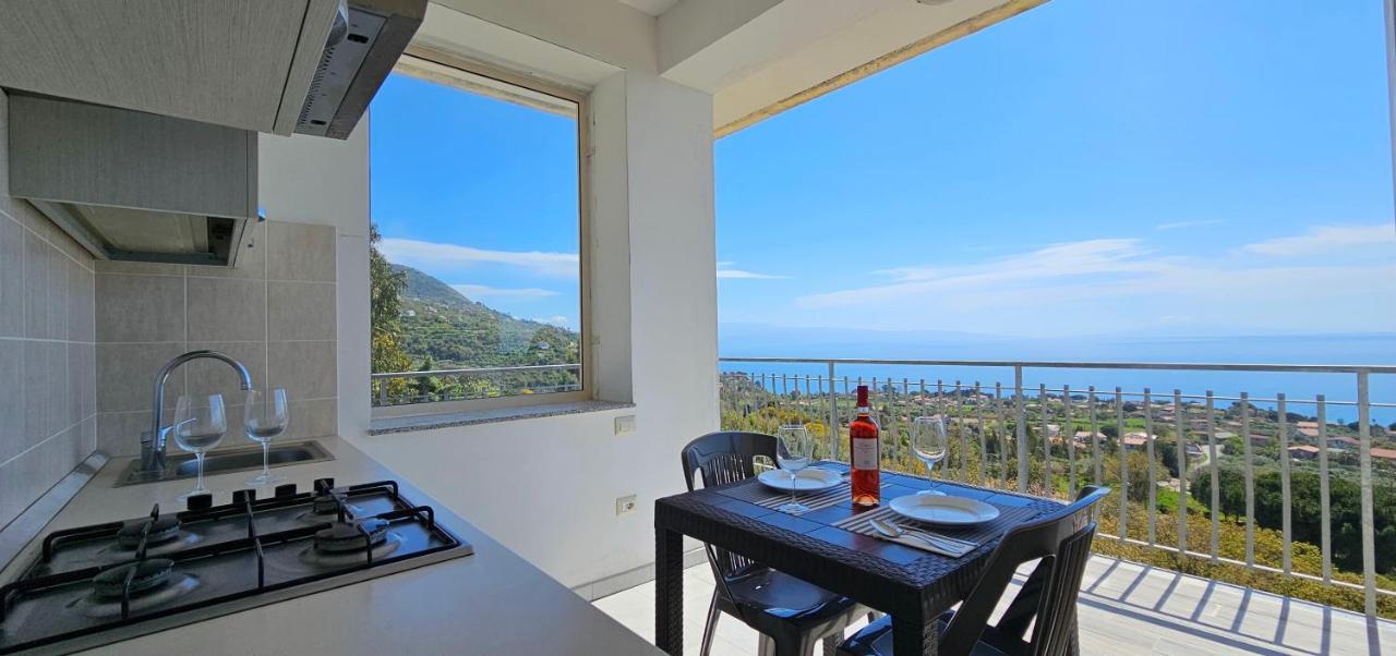 Naturamare Apartments - Piscina Idromassaggio Con Vista Mare Aperta Fino Alle Ore 22-00 Capo Vaticano Extérieur photo