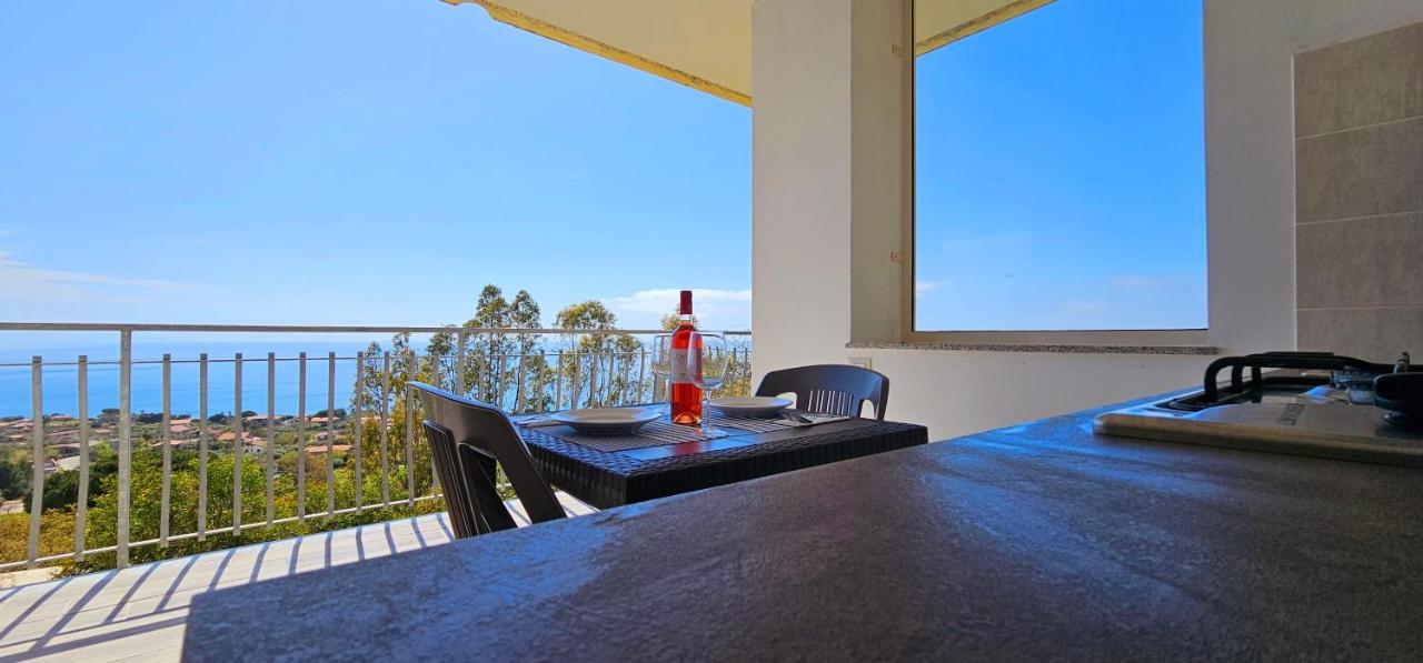 Naturamare Apartments - Piscina Idromassaggio Con Vista Mare Aperta Fino Alle Ore 22-00 Capo Vaticano Extérieur photo