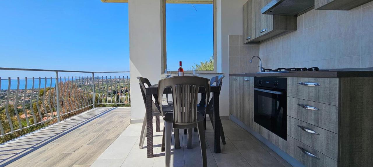 Naturamare Apartments - Piscina Idromassaggio Con Vista Mare Aperta Fino Alle Ore 22-00 Capo Vaticano Extérieur photo